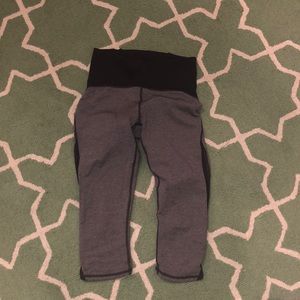 Lulu lemon cropped yoga pants